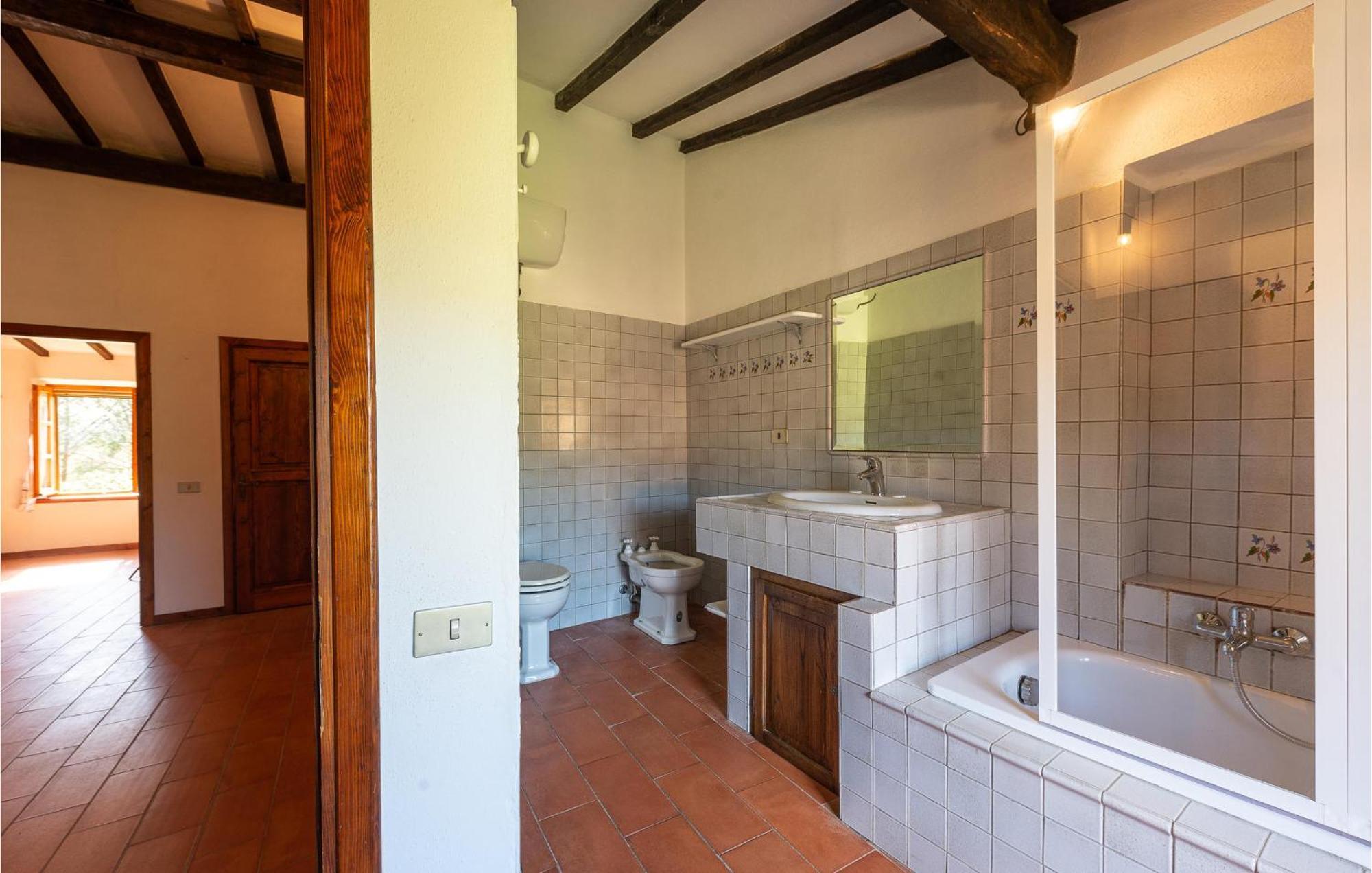 Cozy Home In Massa Marittima Gr With Kitchen Esterno foto