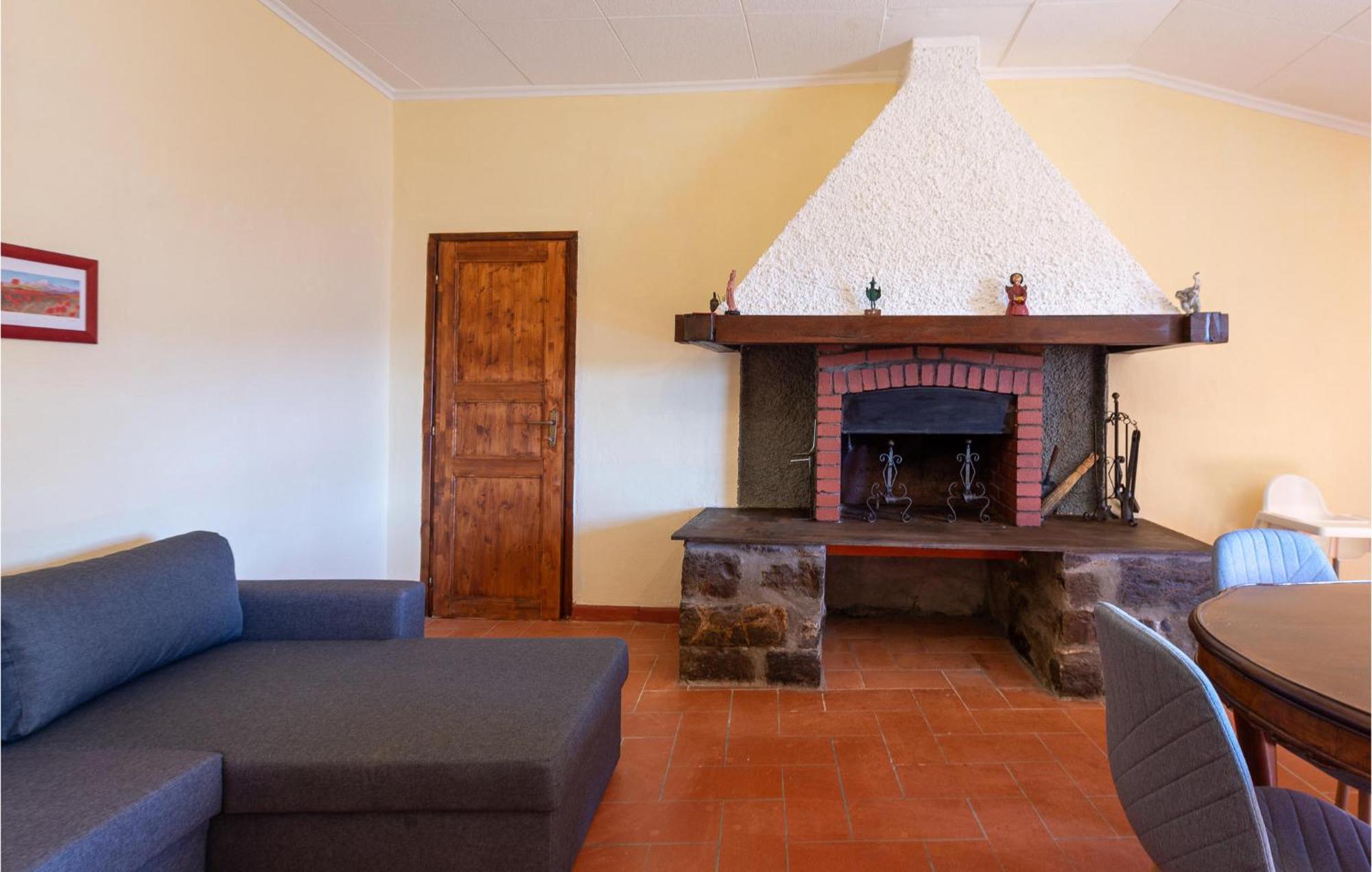 Cozy Home In Massa Marittima Gr With Kitchen Esterno foto